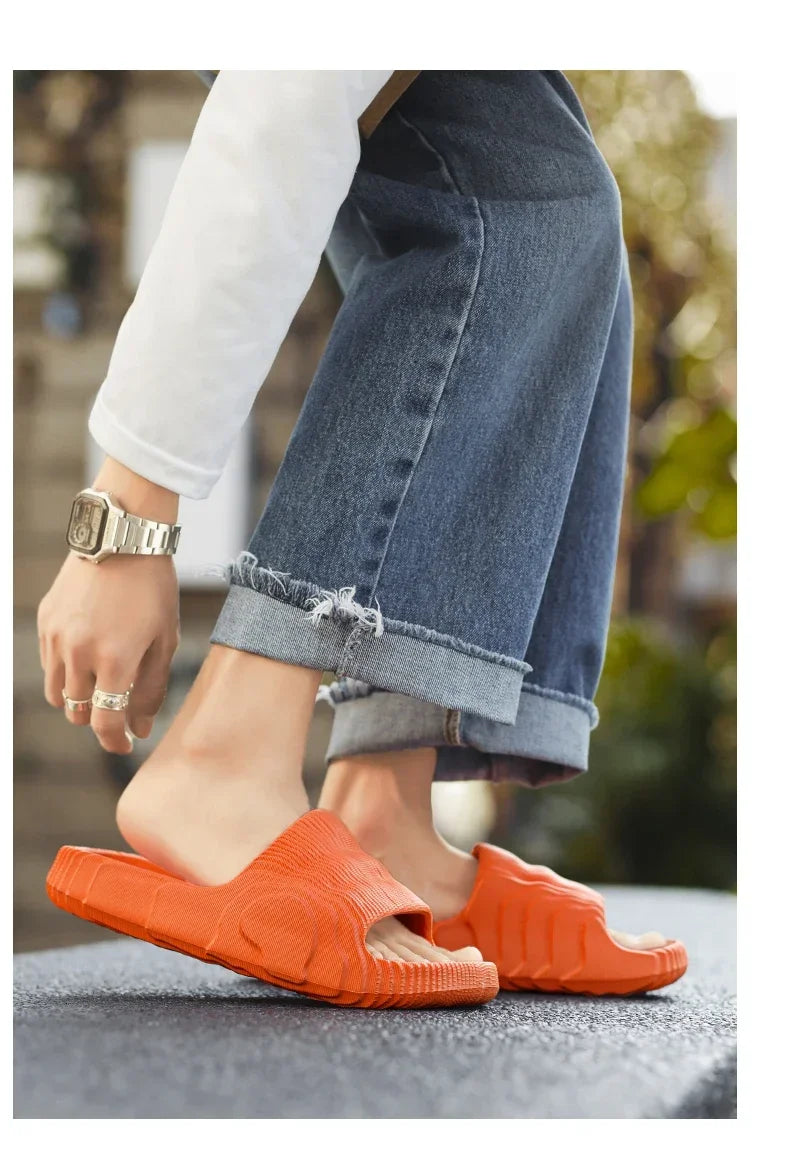 Men's Slide Slipper Man Luxury 2024 House Slippers Man Summer Shoes Sale Comfortable Men's Sandal Male Shoes Sneakers Flip Flop