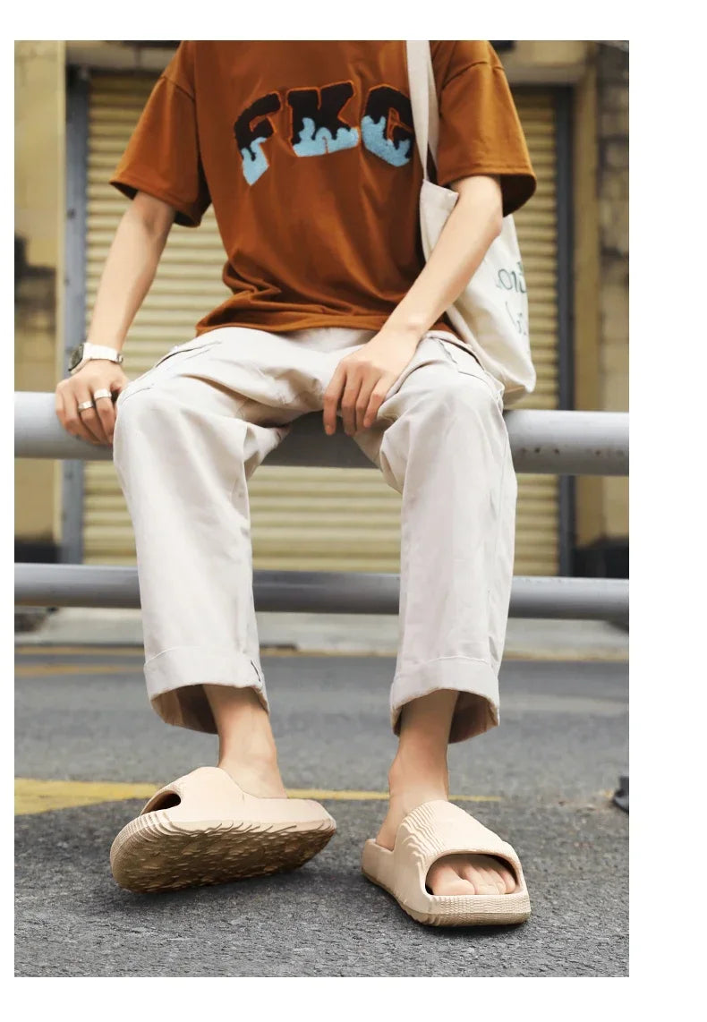 Men's Slide Slipper Man Luxury 2024 House Slippers Man Summer Shoes Sale Comfortable Men's Sandal Male Shoes Sneakers Flip Flop