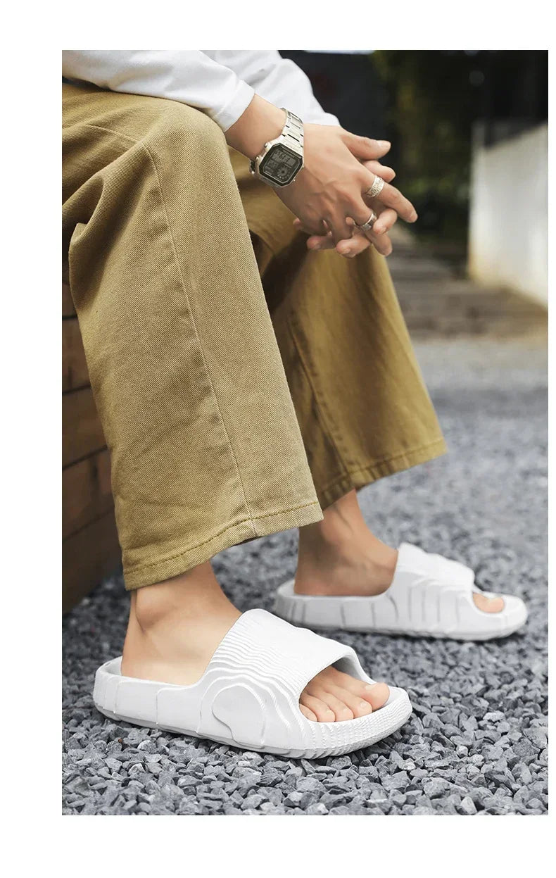 Men's Slide Slipper Man Luxury 2024 House Slippers Man Summer Shoes Sale Comfortable Men's Sandal Male Shoes Sneakers Flip Flop
