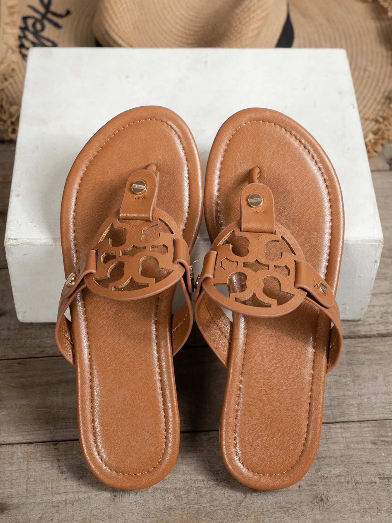 Women's Flat Slippes Summer Plus Size Ladies Flip Flops Retro Open Toe Casual Slide Shoes for Women Outdoor Female Thong Sandals