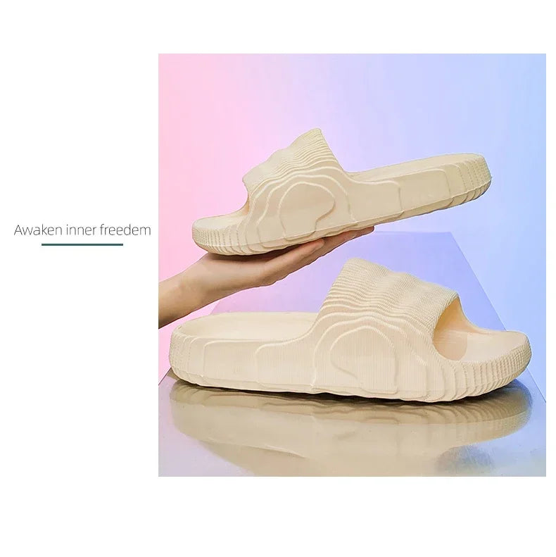 Men's Slide Slipper Man Luxury 2024 House Slippers Man Summer Shoes Sale Comfortable Men's Sandal Male Shoes Sneakers Flip Flop
